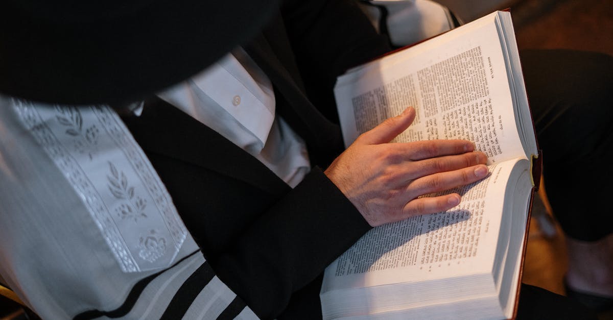 Is Hebrew Hard to Learn? An Honest Answer From a Native Speaker